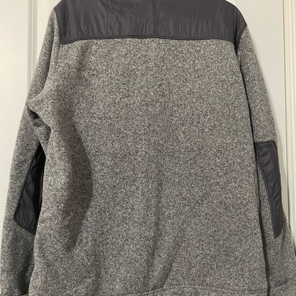 The Northface Relaxed Fit Sweater Fleece - Picture 5 of 5